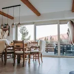 Stoklosowka Ski-in Ski-out Villa *