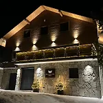 Stoklosowka Ski-in Ski-out Villa