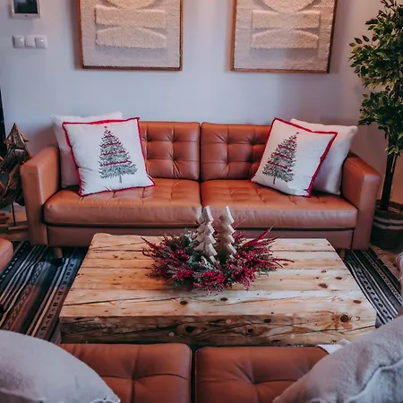 Stoklosowka Ski-in Ski-out Villa Szczyrk