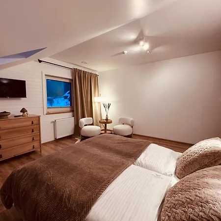 Stoklosowka Ski-in Ski-out Villa *